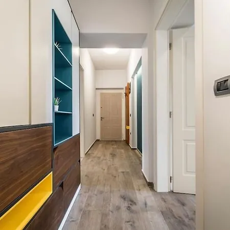 Blloku Deluxe 1br/ap Apartman