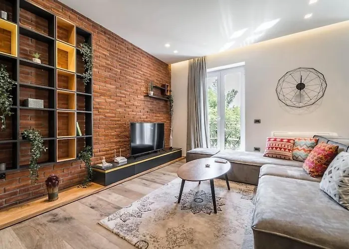 Appartamento Blloku Deluxe 1br/ap Tirana